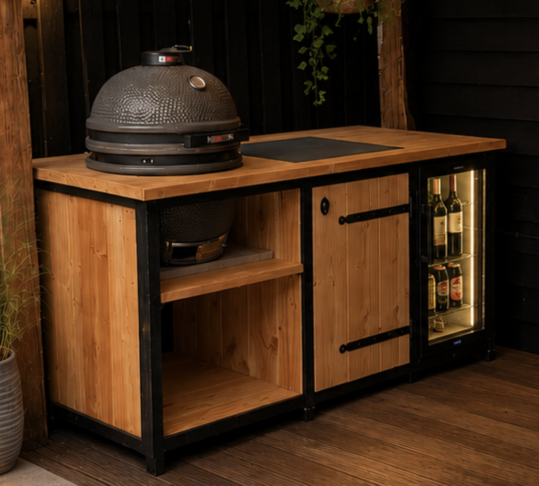 Complete buitenkeuken van douglas hout met ingebouwde barbecue en werkblad